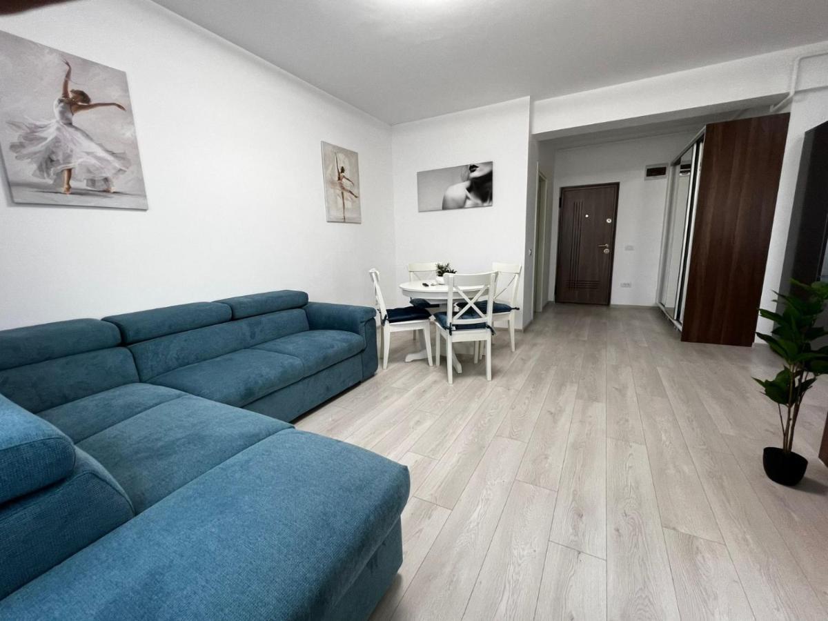 Cozy Accommodation Central City - Ясси Екстер'єр фото