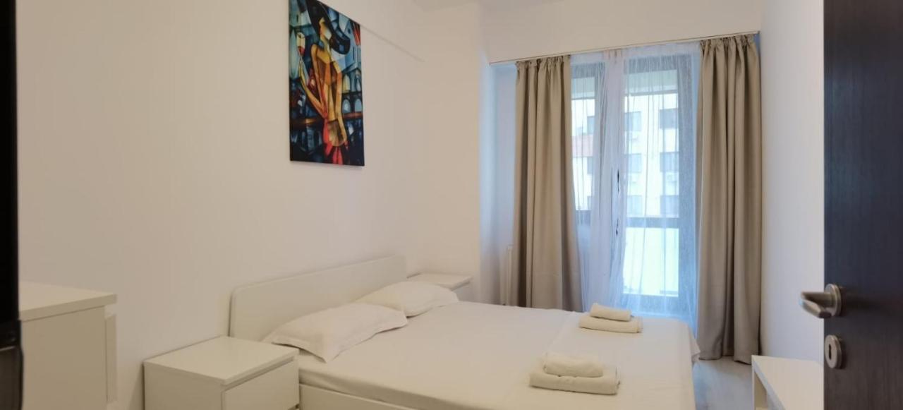 Cozy Accommodation Central City - Ясси Екстер'єр фото